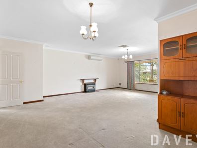 14 Lynton Street, Doubleview WA 6018