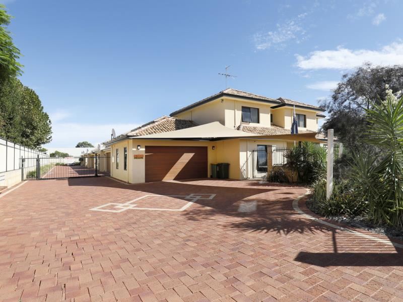 5/21 Pebble Beach Boulevard, Meadow Springs