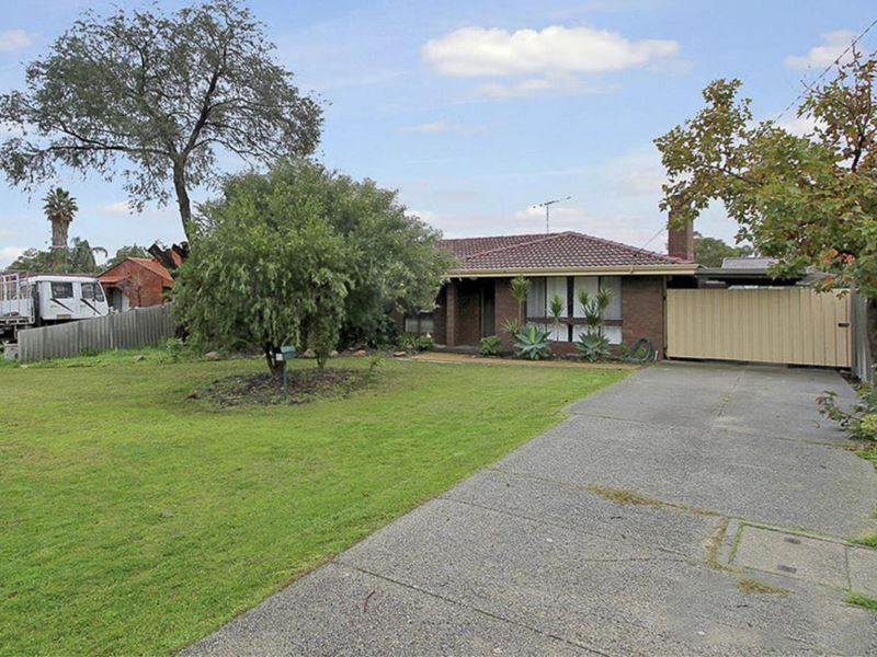 33 Mereworth Way, Marangaroo