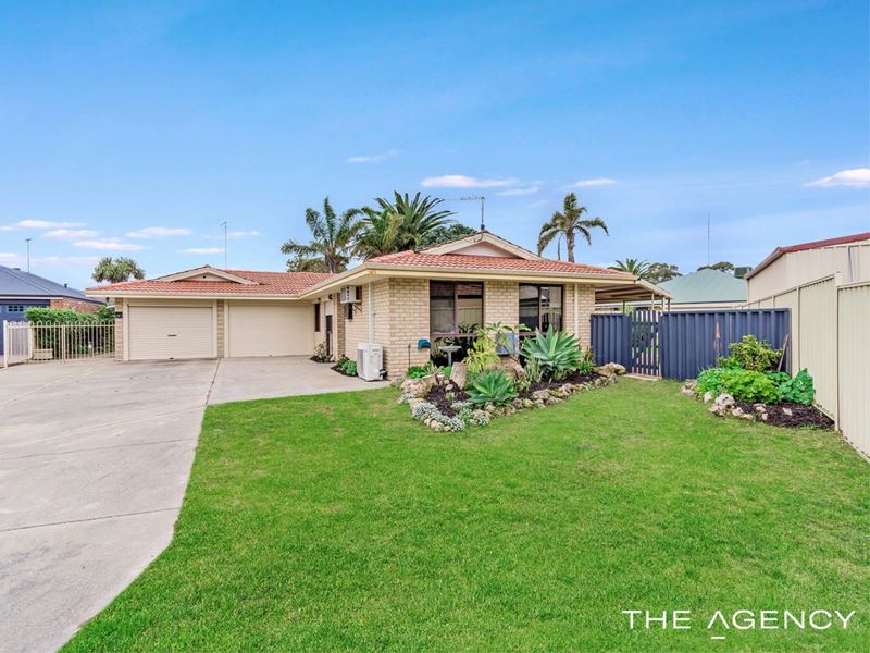 1/4 Tocoma Court, Meadow Springs WA 6210
