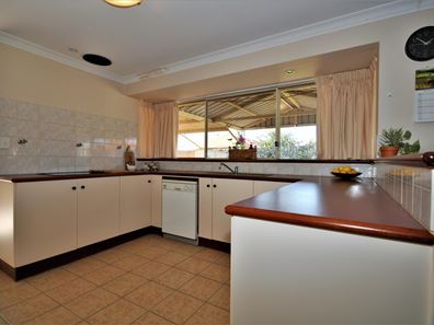 8 Silvergull Terrace, Australind WA 6233