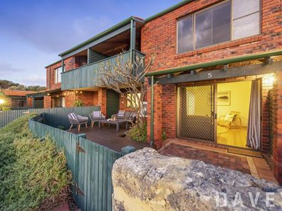 5/12 Ozone Parade, Trigg WA 6029