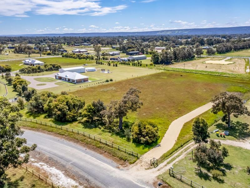 39 Rollins Retreat, North Dandalup