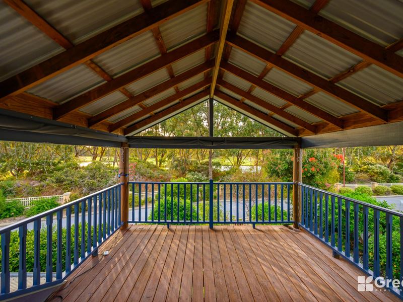 4 Eastlake Green, Meadow Springs