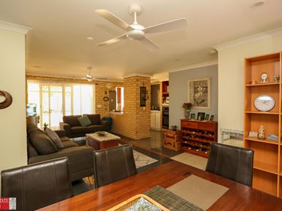 15 Likely Place, Stratton WA 6056