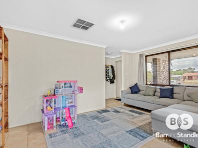 30 Crampton Avenue, Eaton WA 6232