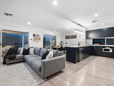 33B Kenilworth Street, Bayswater WA 6053