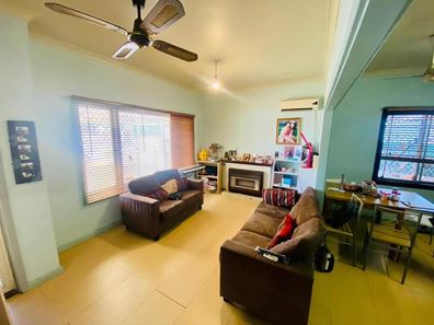 13 Elshaw Street, Queens Park WA 6107