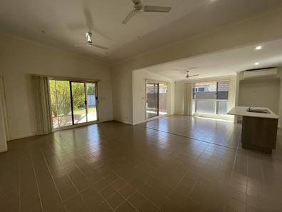 12 Brolga Meander, Nickol WA 6714