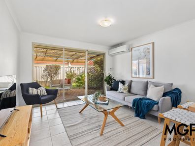 4/3 Cottrill Street, Alfred Cove WA 6154