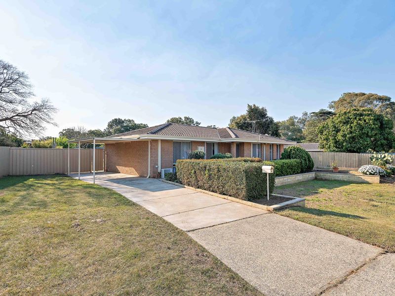 42 Ravenhill Road, Thornlie