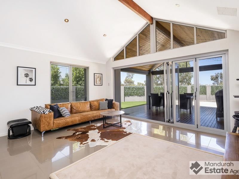 1 State Place, Baldivis