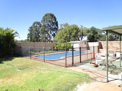 35 Calliandra Way, Forrestfield WA 6058