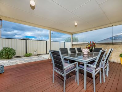 34 La Mirada Avenue, Clarkson WA 6030