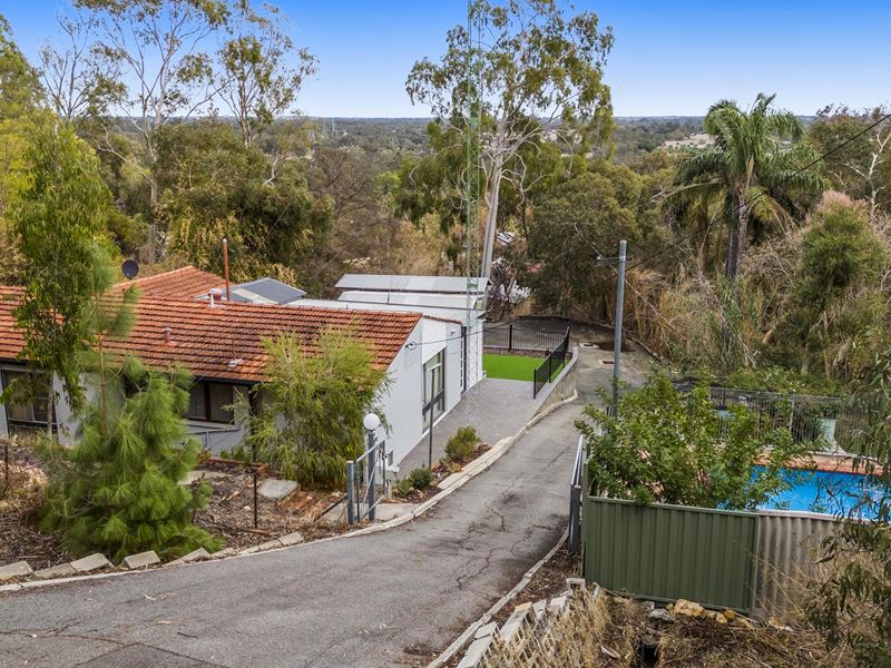 5 Lowannaa Road, Martin