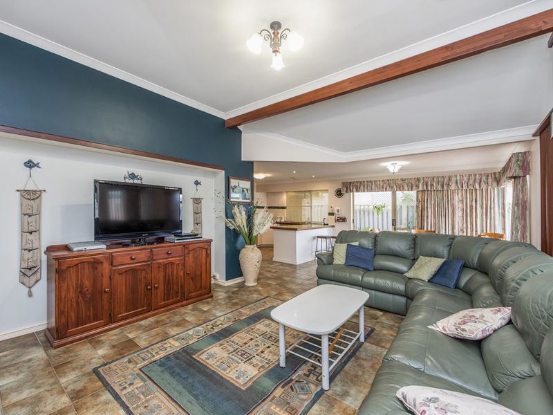 21 Livorno Gardens, Secret Harbour