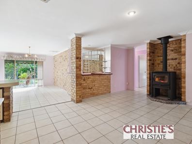 32 Cockatoo Drive, Mundaring WA 6073