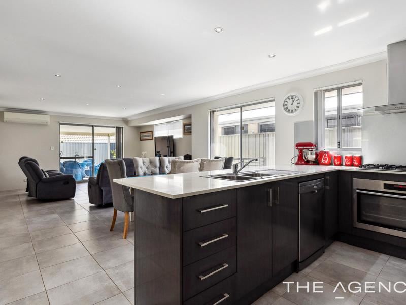 60 Barron Turn, South Yunderup