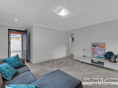 4/116 Lewington Street, Rockingham WA 6168