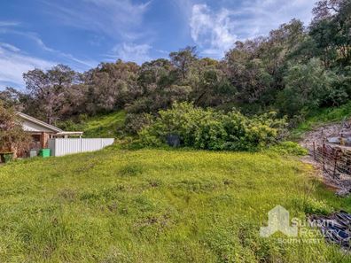 13 Myalup Beach Road, Myalup WA 6220