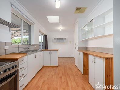 63 Axminster Street, Warnbro WA 6169