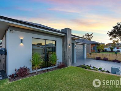 13 Hinckley Street, Parmelia WA 6167