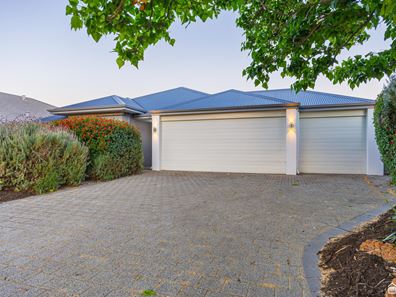 32 Mclachlan Turn, Byford WA 6122