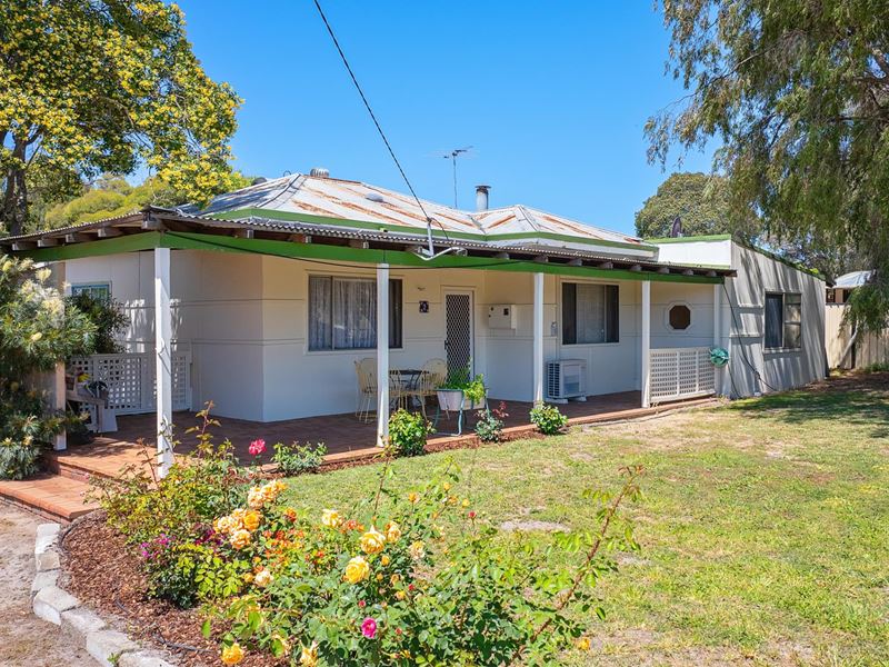 2 Pitt Street, Collie WA 6225