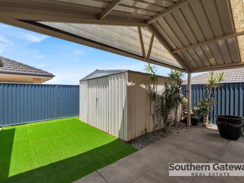 10 Tigereye Avenue, Byford WA 6122