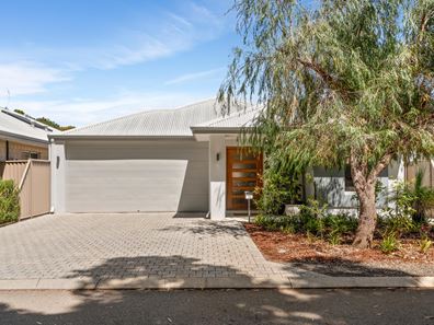 15 Recess Parkway, Coolbellup WA 6163