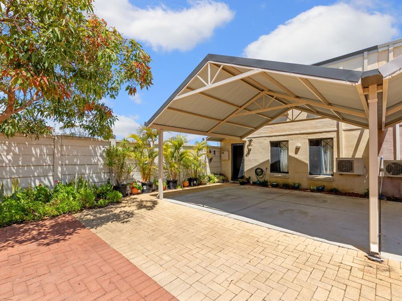 10/11 Choseley Place, Langford