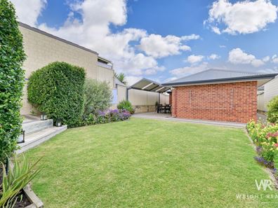 27 Trojan Bend, Madeley WA 6065