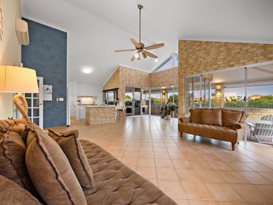 211 Secret Harbour Boulevard, Secret Harbour WA 6173