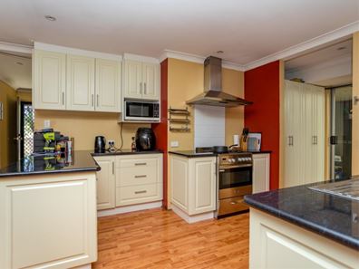 147 Alcock Street, Maddington WA 6109