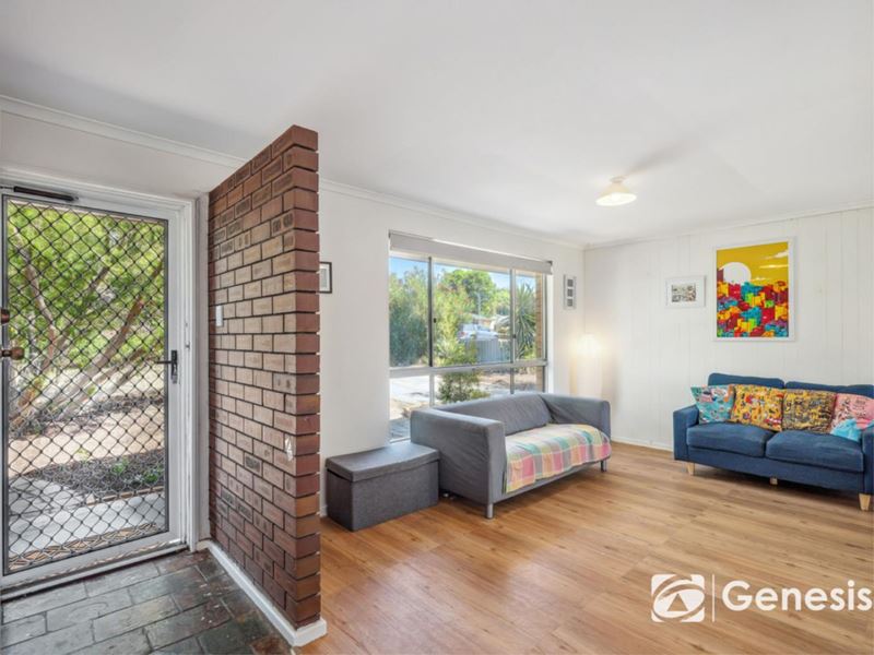 27 Lyrebird Way, Thornlie WA 6108