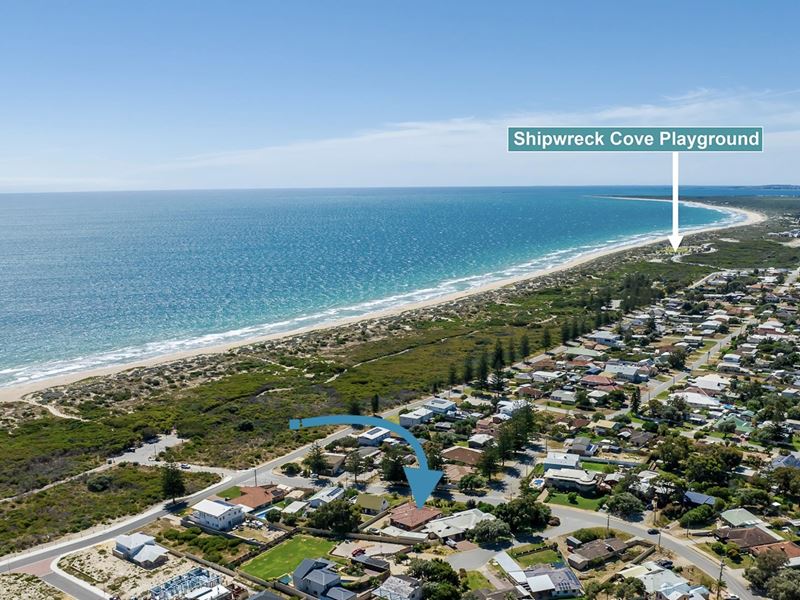 8 Crystaluna Dr, Golden Bay