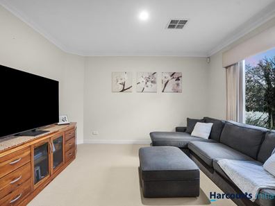 8A Chatton Street, Dianella WA 6059