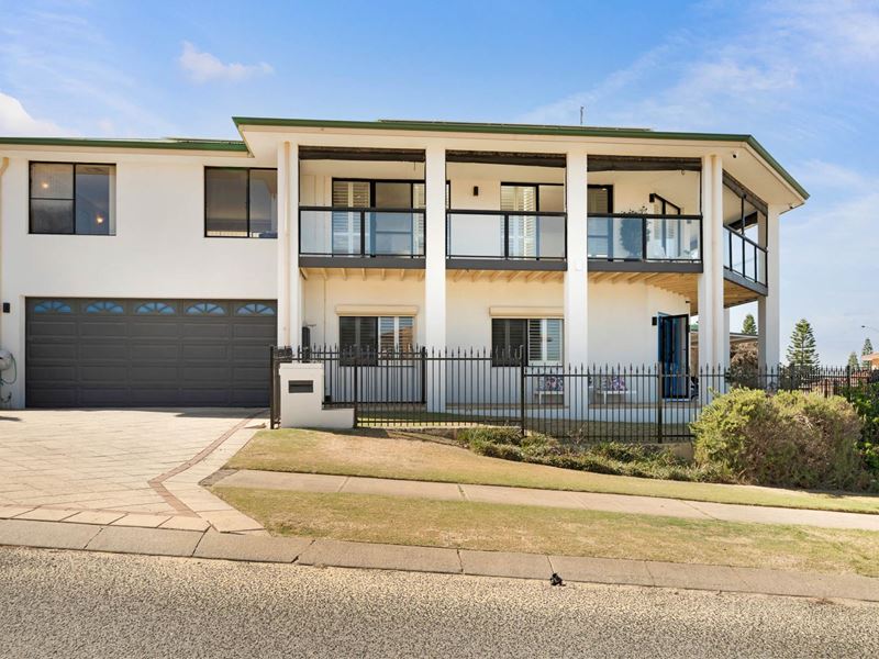 14 Resolute Way, Ocean Reef WA 6027