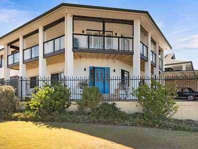 14 Resolute Way, Ocean Reef WA 6027