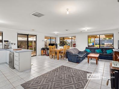 54 Glenfield  Drive, Australind WA 6233