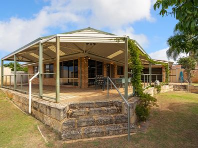 9 Perren Place, East Cannington WA 6107