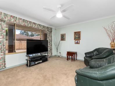 9 Perren Place, East Cannington WA 6107