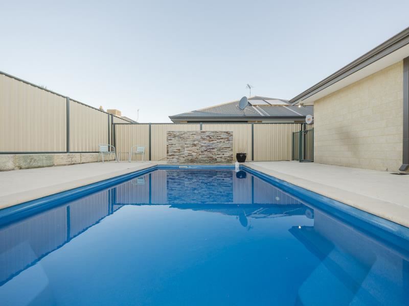 31 Dorrigo Bend, Yanchep WA 6035