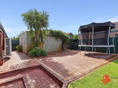 13 Heron Court, Camillo WA 6111