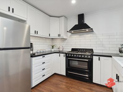 13 Heron Court, Camillo WA 6111