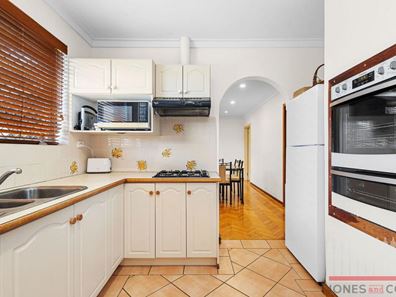 20 Faulkner Way, Eden Hill WA 6054