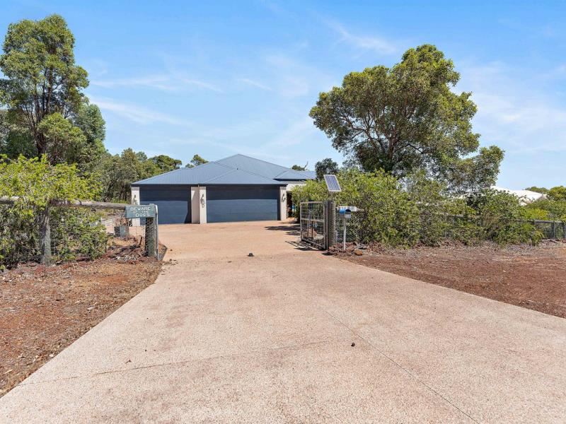 38 Darling Range Drive, Bedfordale WA 6112