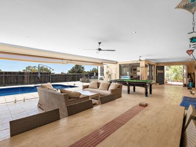 38 Darling Range Drive, Bedfordale WA 6112