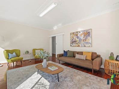 7 Redwood Crescent, Melville WA 6156