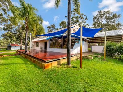 91 Mustang Road, Champion Lakes WA 6111